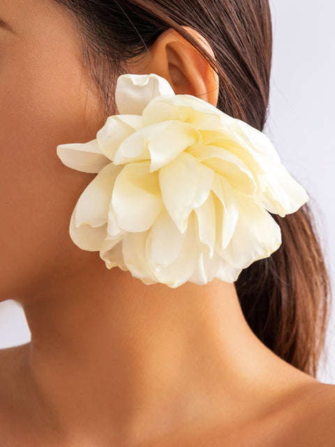 exaggerated-large-fluffy-fabric-flower-stud-earrings-2