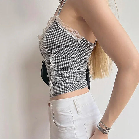 vintage-strap-sleeveless-cropped-plaid-top-4