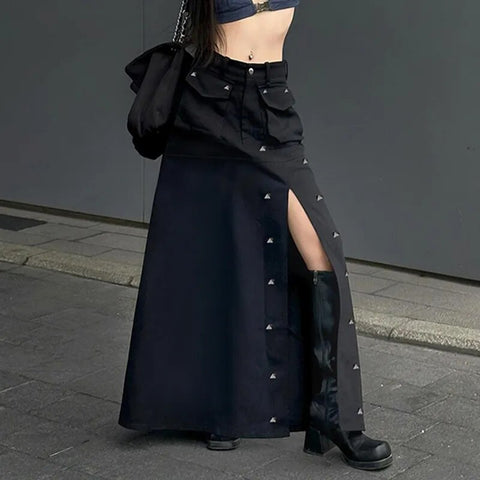 punk-rivet-black-pockets-side-slit-long-skirt-3