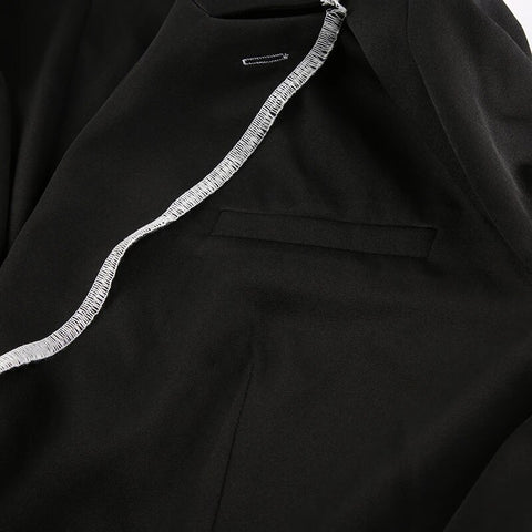 black-stitched-stripe-tasse-long-sleeves-coat-7