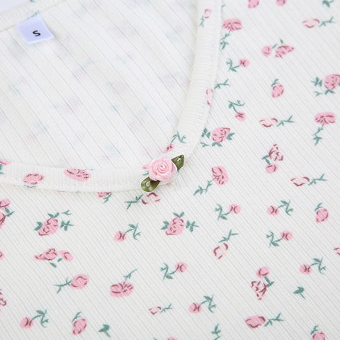 sweet-white-flowers-print-long-sleeves-top-8