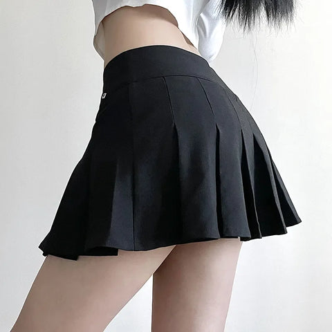 gothic-black-low-waist-rivet-pleated-skirt-2