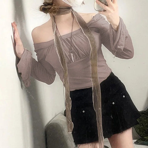 folds-flare-sleeve-cropped-sweat-top-4