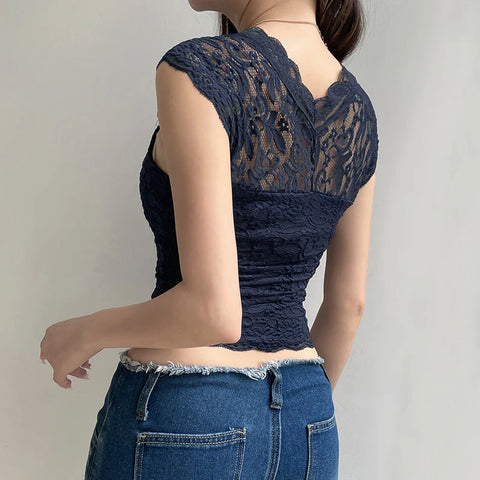 vintage-square-neck-skinny-lace-cropped-top-3