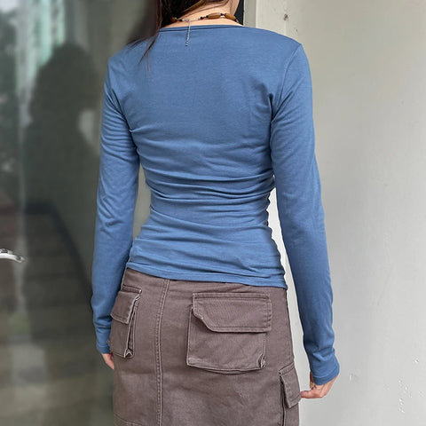 retro-letter-printed-slim-lace-up-top-3