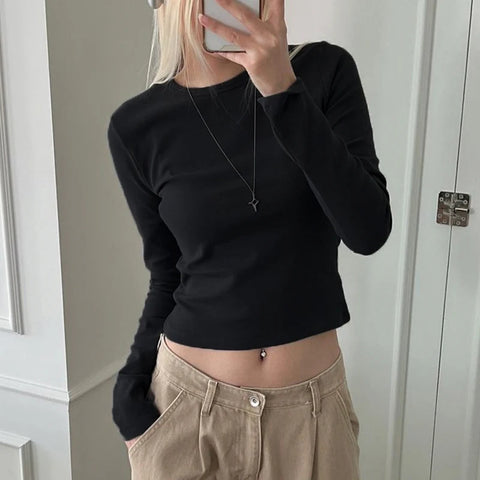 casual-white-crew-neck-crop-top-5