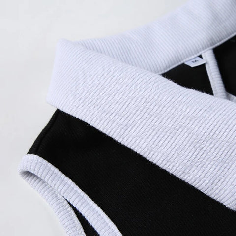 black-white-spliced-sleeveless-backless-buttons-romper-8