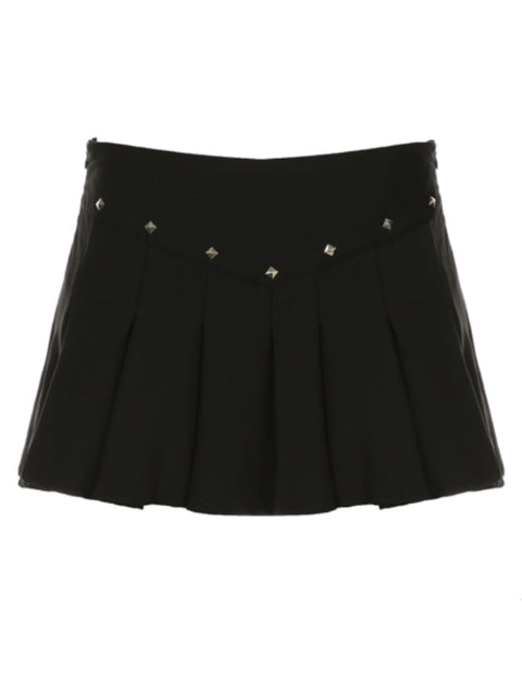 gothic-black-low-waist-rivet-pleated-skirt-4