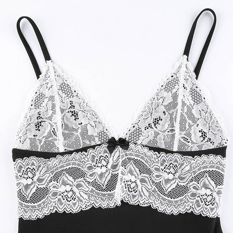 v-neck-lace-patchwork-strap-bodycon-sexy-backless-dress-4