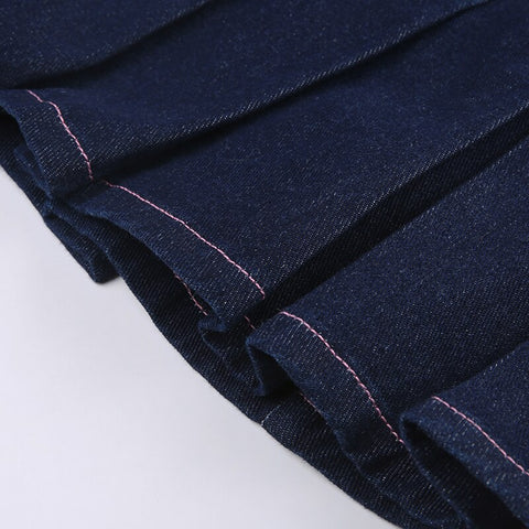 Falda de mezclilla plisada de cintura alta con ribete azul